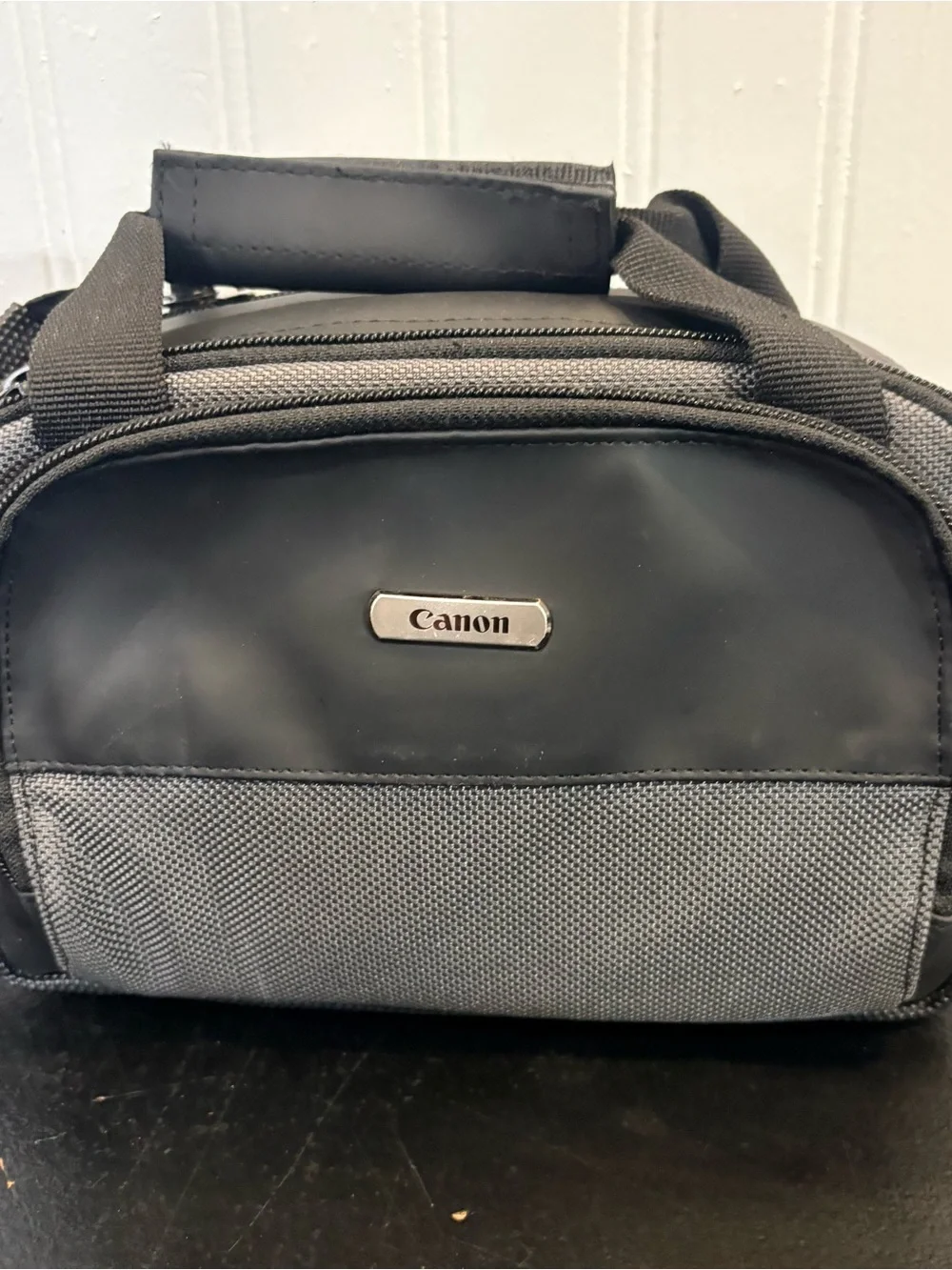 Canon Camera Bag SC-A80 Soft Carrying Case with Adjustable Strap Black NICE!